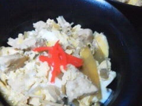 塩麹漬け鶏肉とえのきの親子丼